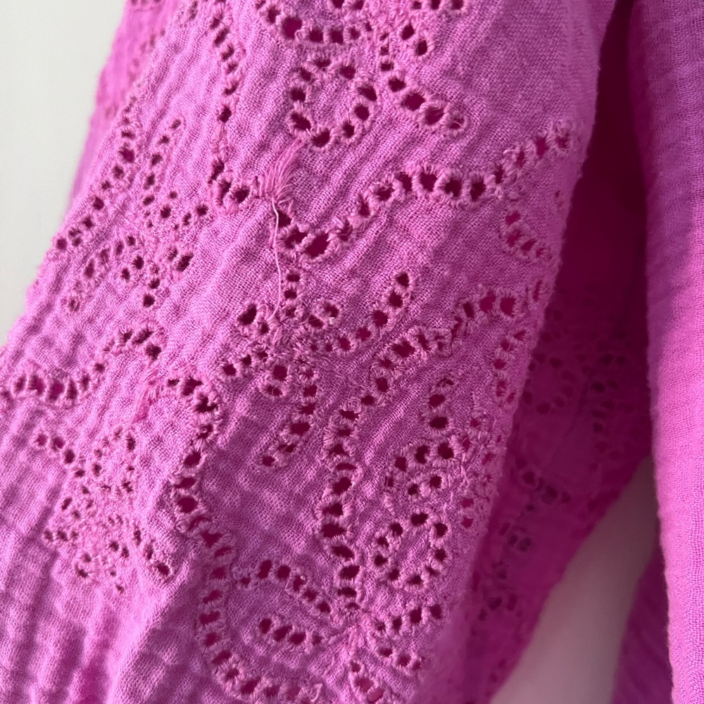 GAP Women's Vibrant Pink Blouse - Picture 5 of 5